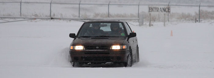 Running with angle on snow can still be very fast.